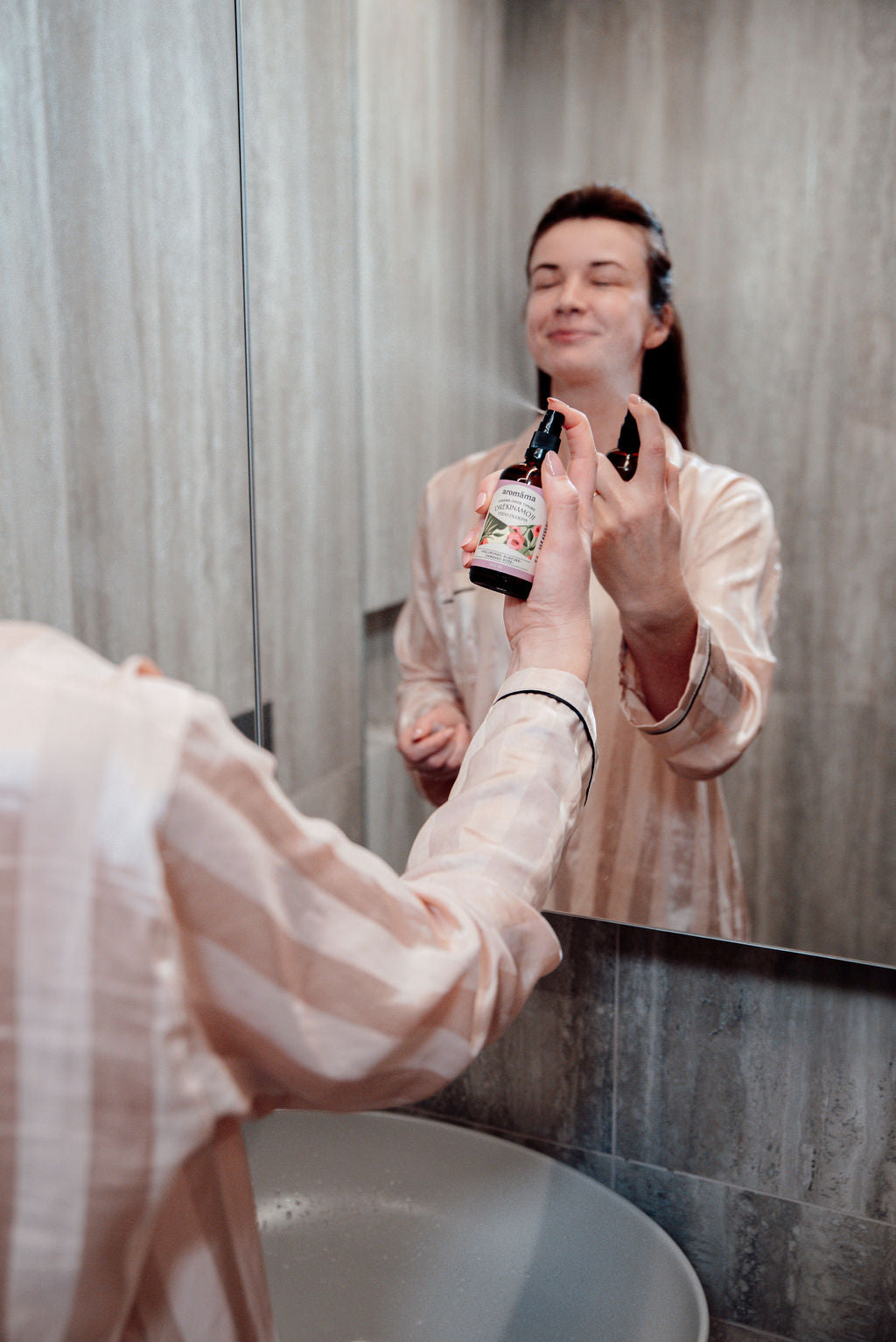 Drėkinamoji veido dulksna